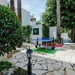 Simonetta Villa *