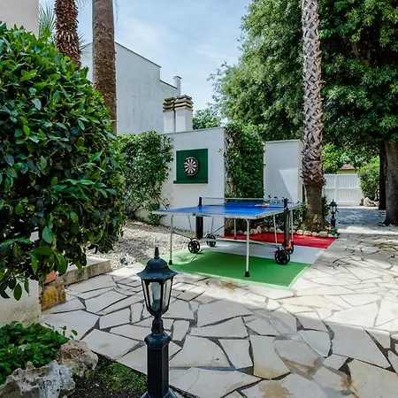 Simonetta Villa *